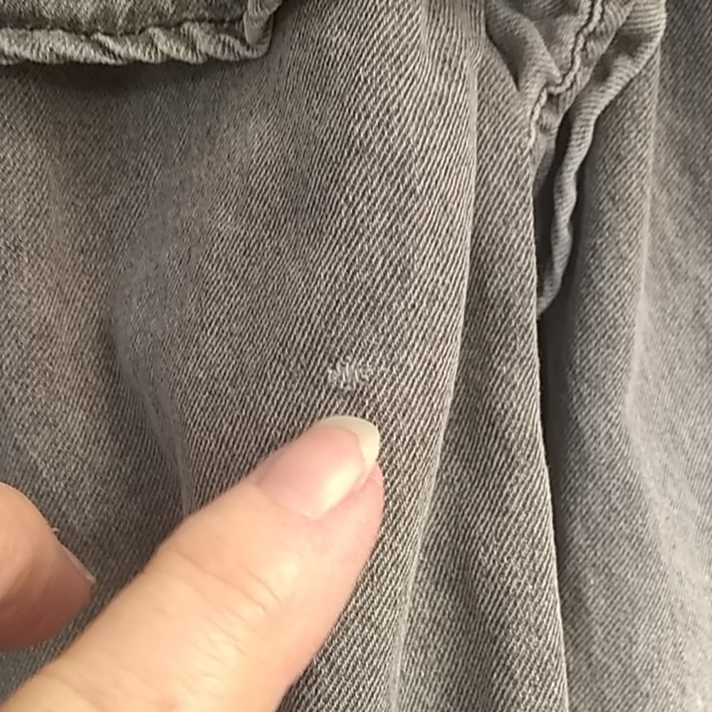 ruffled gray blouse - Picture 9 of 9
